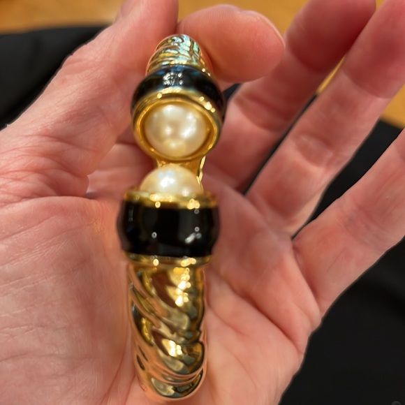 Vintage Joan Rivers Chunky Gold Pearl Clamper Cuff Bracelet Heavy Solid - Picture 15 of 16